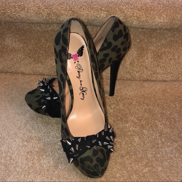 Penny Loves Kenny Leopard Platform Stilettos Heels - Picture 7 of 7